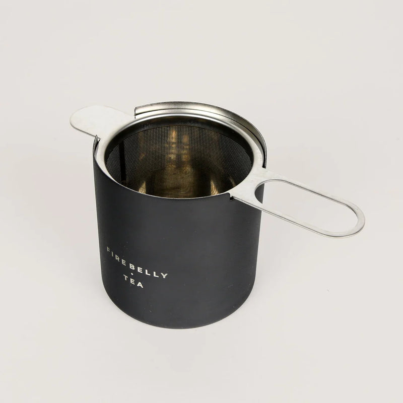 Tea Strainer with resting cup