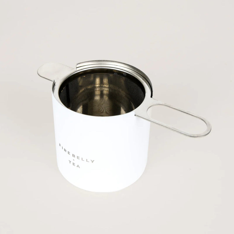 Tea Strainer with resting cup